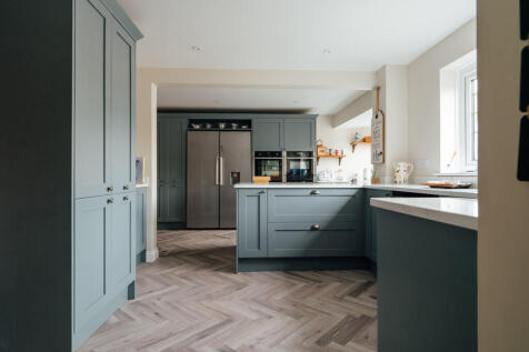 Kitchen / Breakfast Room