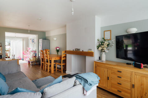 Living / Dining Room