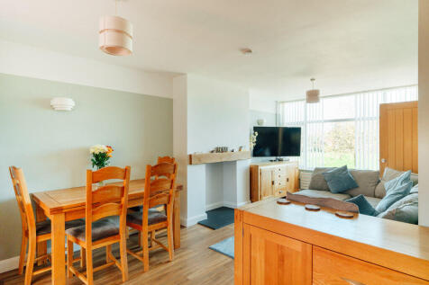 Living / Dining Room