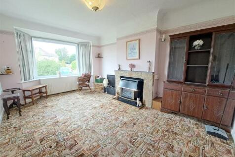 Living Room/Bedroom