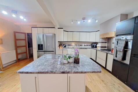 Open Plan Kitchen/Dining/Family Room