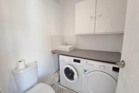 Utility Room/WC