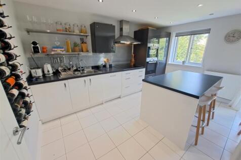 Kitchen / Dining / Breakfast Room