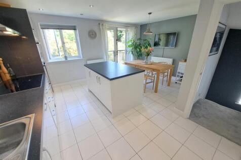 Kitchen / Dining / Breakfast Room