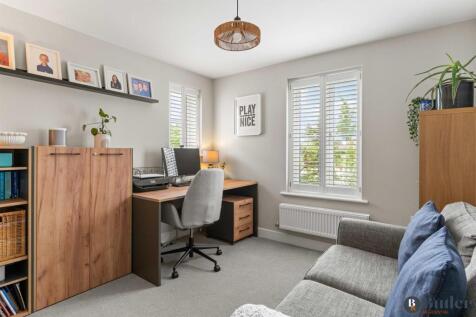 Study/Playroom/Bedroom Five