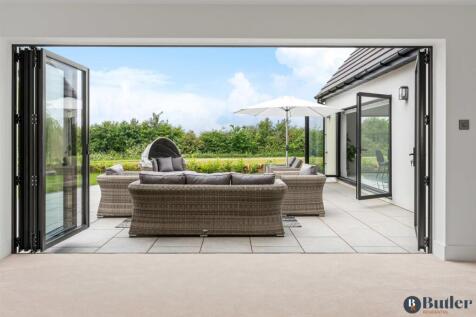 Lounge Bi-Folds