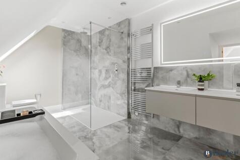 En-suite Bathroom