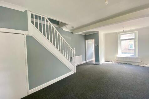 Living Room / Dining Room