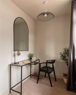 Dressing / Study