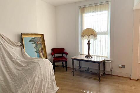 Bedroom (1)