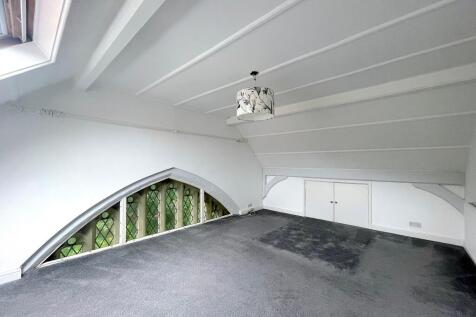 Bedroom One (2)