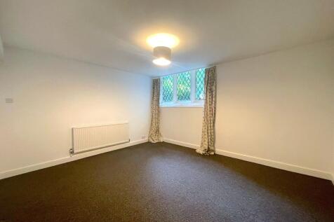 Bedroom Three (2)