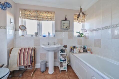 Bathroom (1)