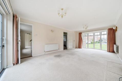 Living Room (1)