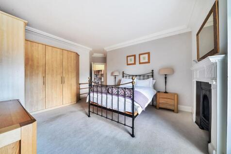 BedroomTwo (2)