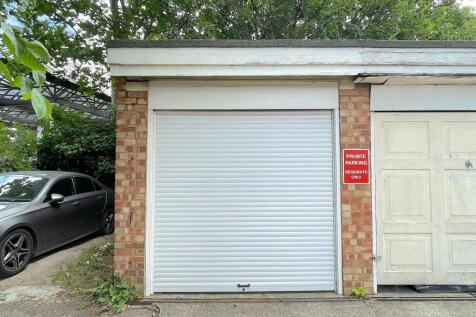 Garage (1)