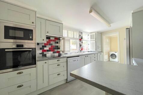 Kitchen (2)
