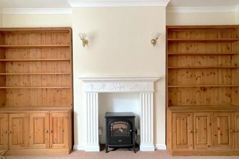 Living Room/Dining Room (3)