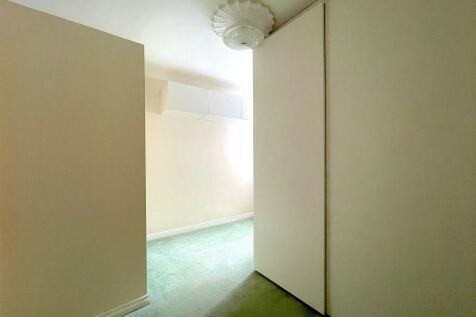 Bedroom Two (2)