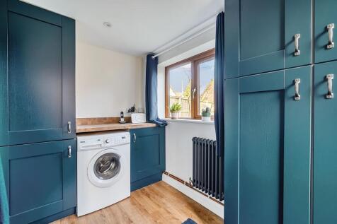 Utility Room (1)