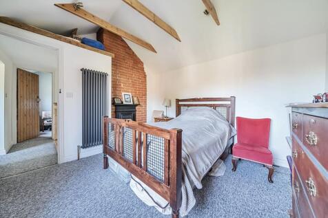 Bedroom One (2)