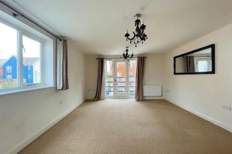 Living Room/Dining Room/Kitchen (4)