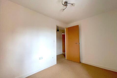 Bedroom Two (1)