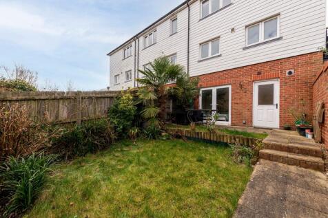 Rear Garden (1)