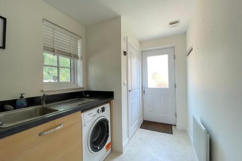 Utility Room (1)