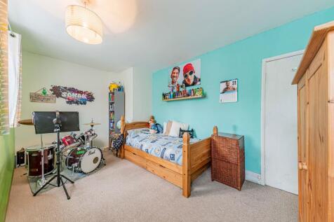 Bedroom Two (1)