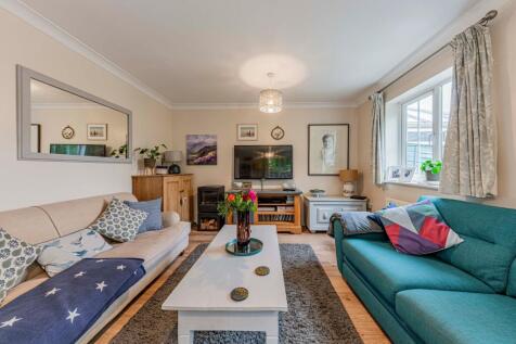 Living Room (1)