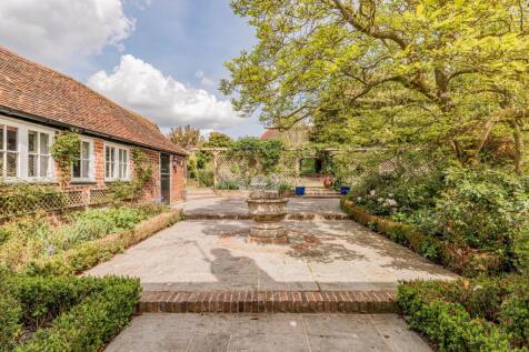 Rear Garden (3)