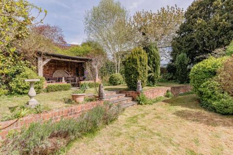 Rear Garden (9)