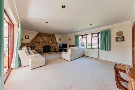 Living Room (1)