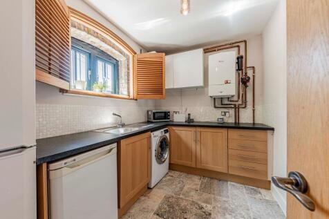 Utility Room (1)