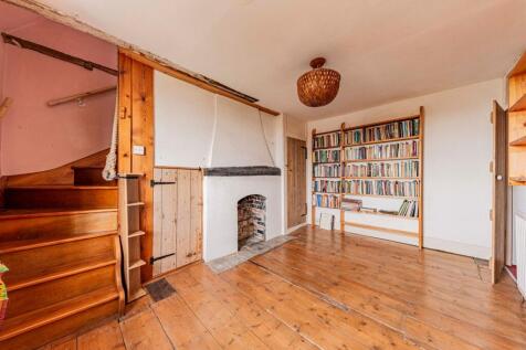 Bedroom Two (2)