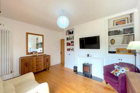 Living Room (2)