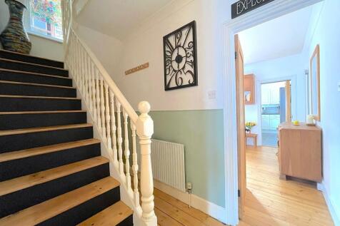 Entrance Hall (2)