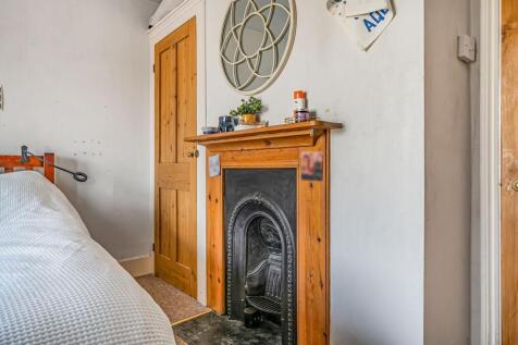 Bedroom One (3)