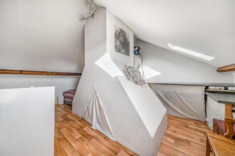 Loft Room (2)