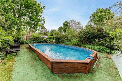Swimming Pool (1)