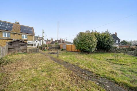 Rear Garden (1)