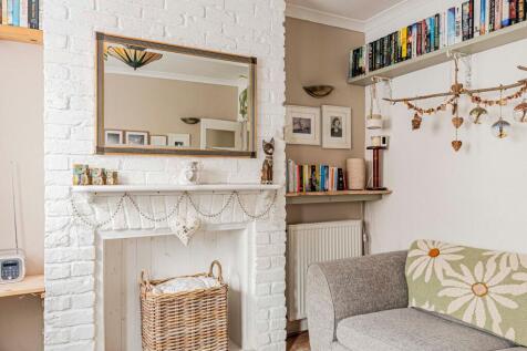 Living Room (4)