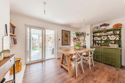 Dining Room (2)