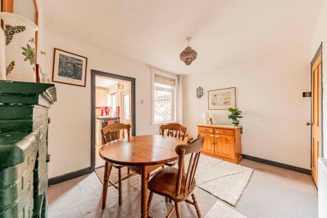 Dining Room (2)