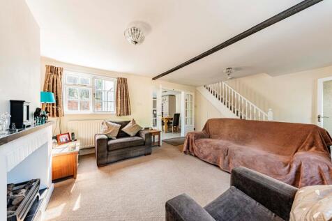 Living Room (3)