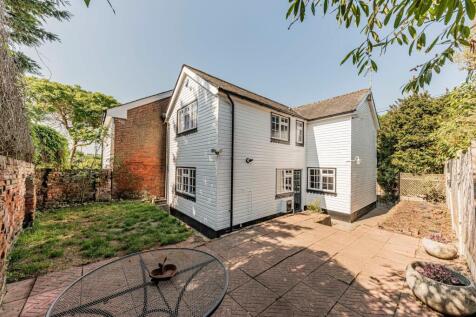 Rear Garden (2)