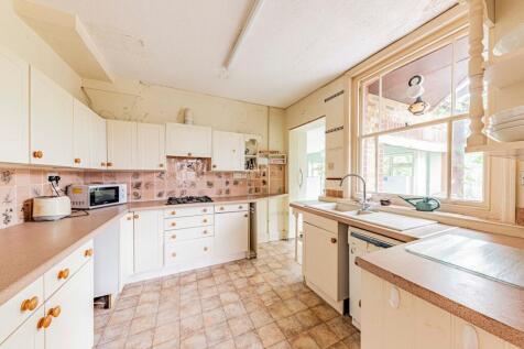 Kitchen (2)
