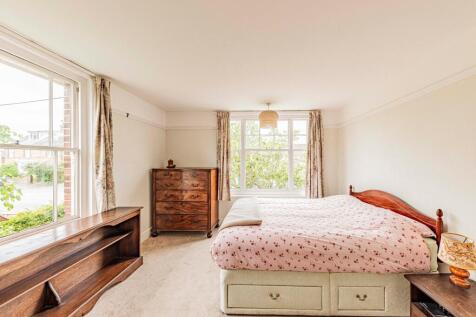 Bedroom One (2)
