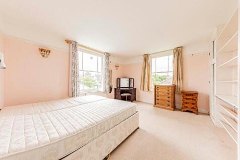 Bedroom Two (1)